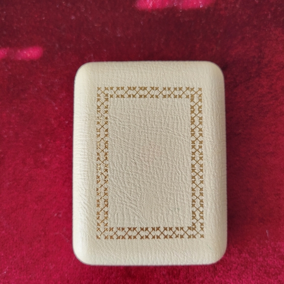 Vintage Curtis Creation Genuine Cameo Pendant & Clip-On Earrings ~ 12 KTGF ~ - Picture 7 of 16